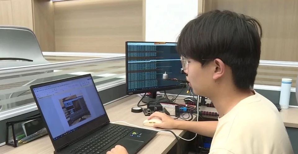 “智慧之眼”賦能無人機自主飛行，人工智能軟件如何助推低空物流產(chǎn)業(yè)化